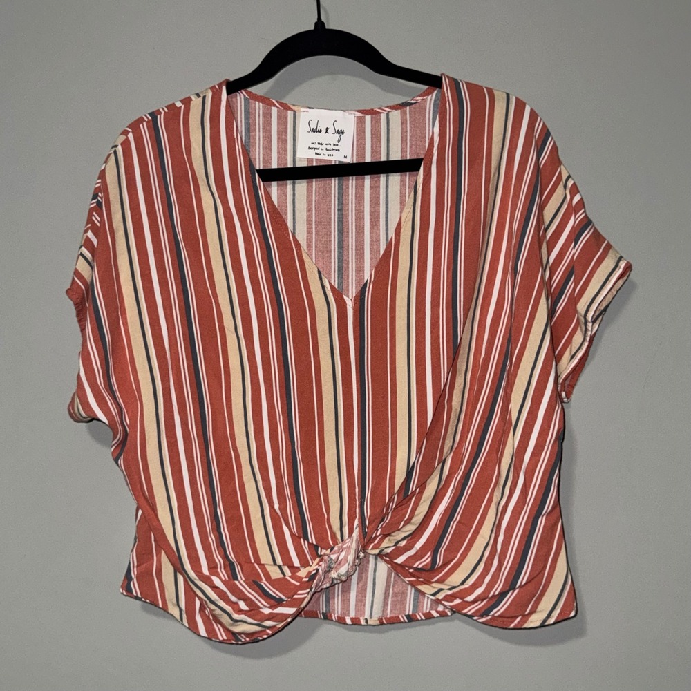 Sadie & Sage Striped Front Knot V-Neck Short Sleeve Top Coral Tan White Womens M